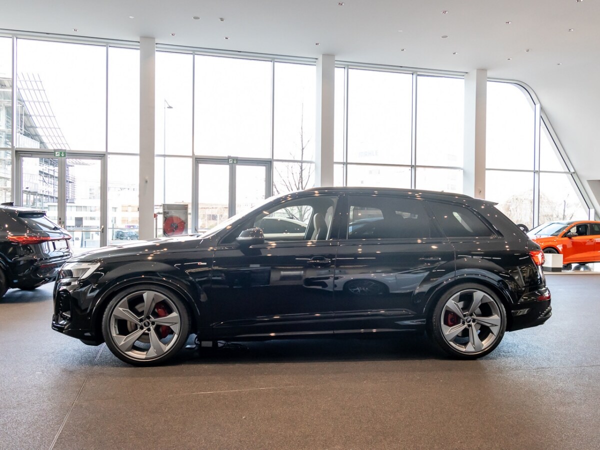 Image about Audi Q7 SUV S line 55 TFSI quattro tiptronic