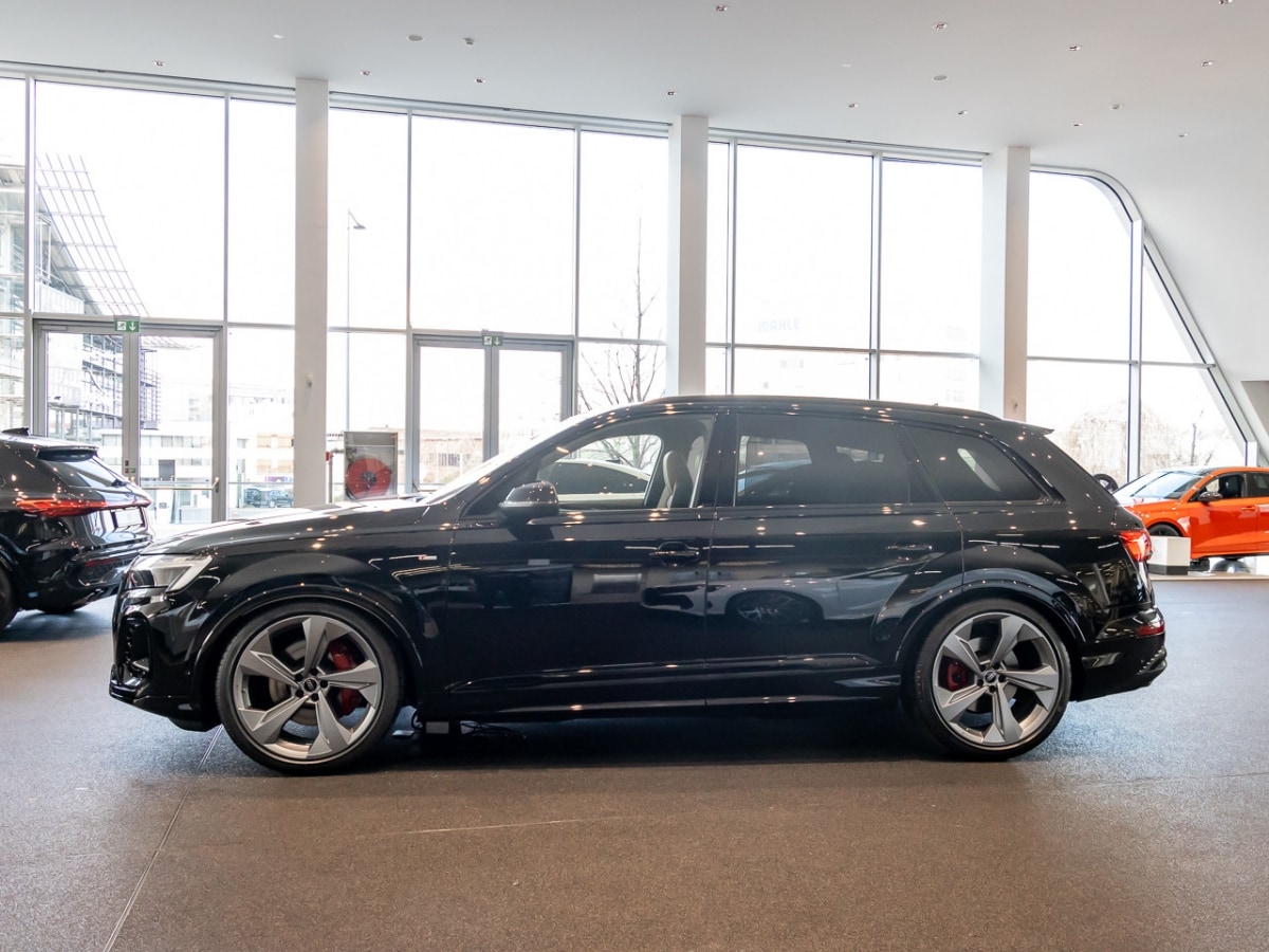 Image about Audi Q7 SUV S line 55 TFSI quattro tiptronic
