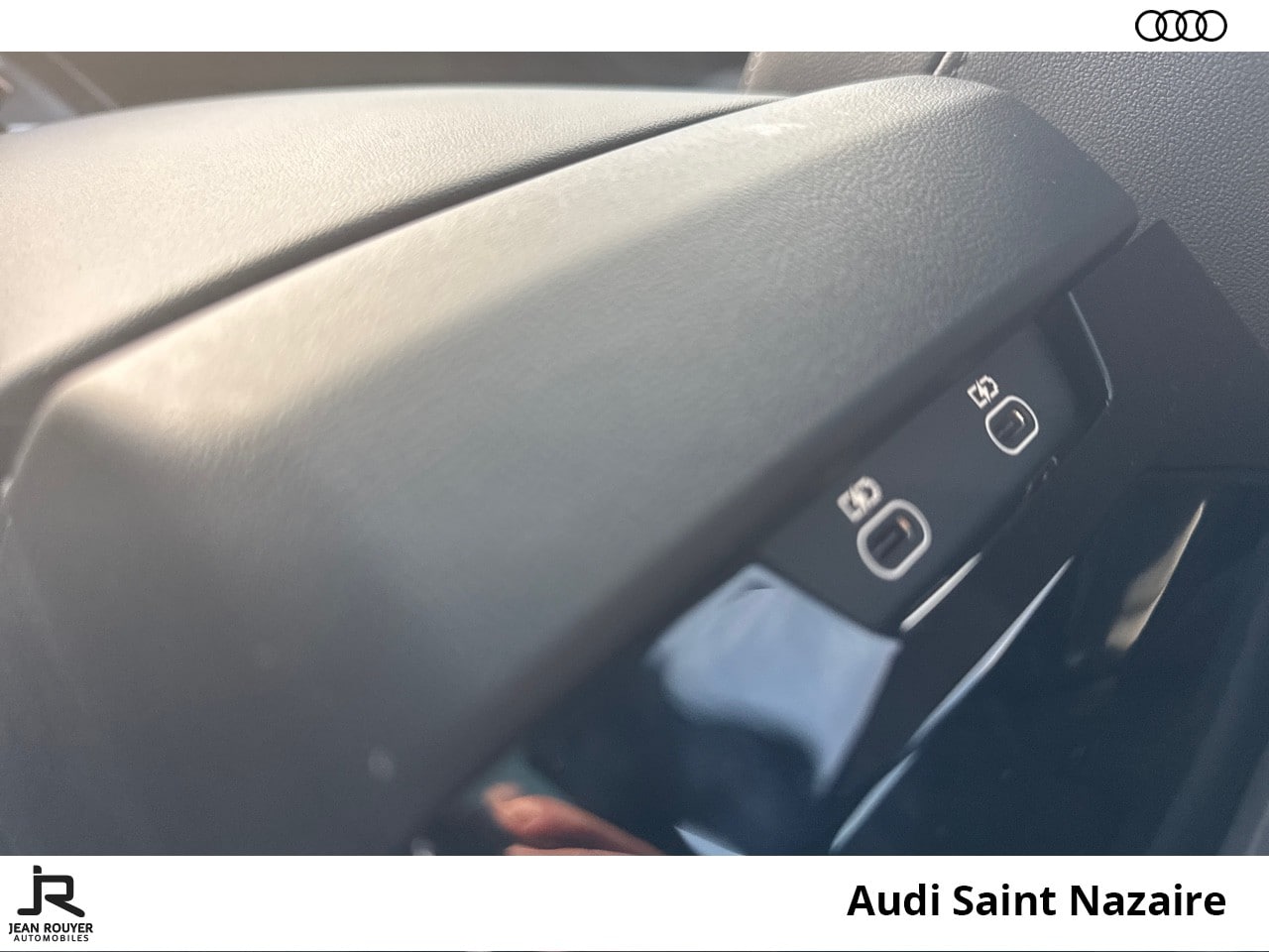 Image about Audi A6 Avant S line TDI Hybride 204 ch S tronic