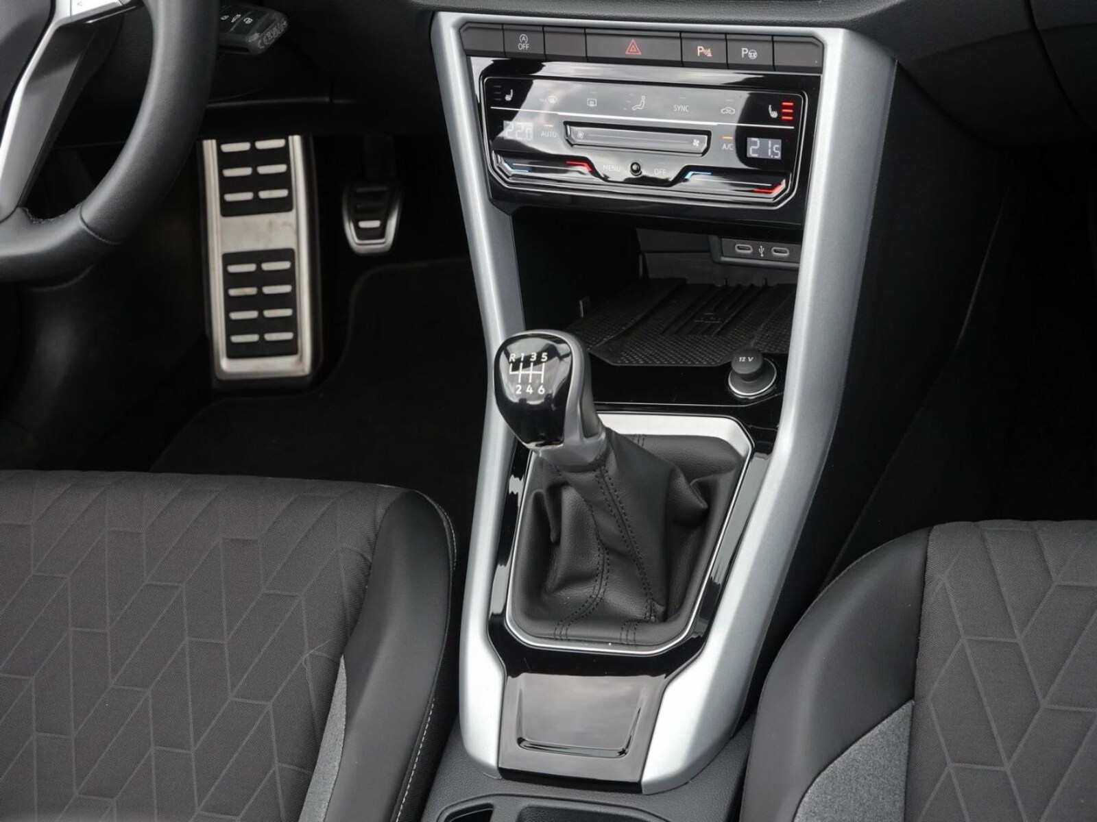 Volkswagen T-Roc Cabriolet – Bild 7