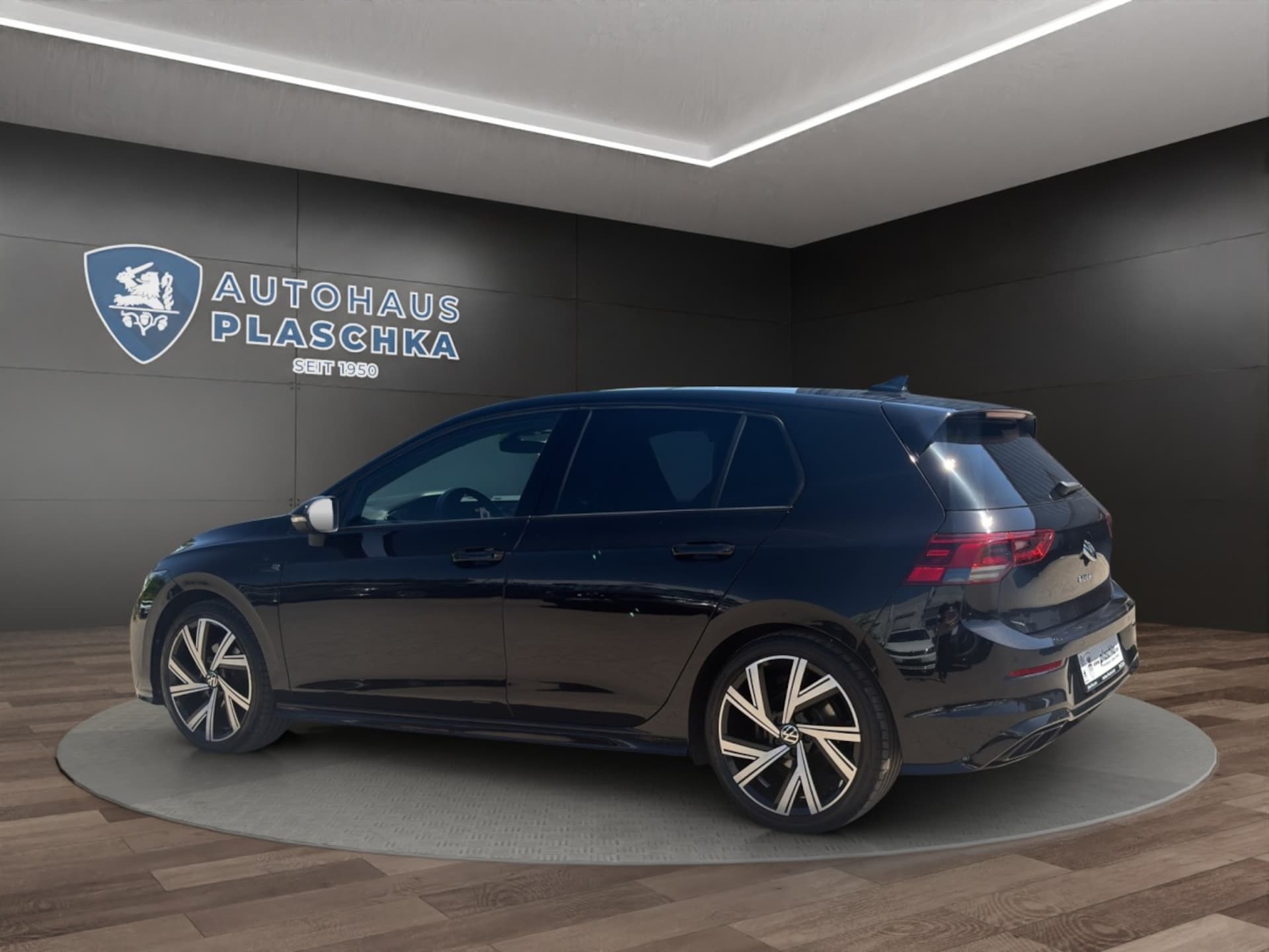Volkswagen Golf R-Line