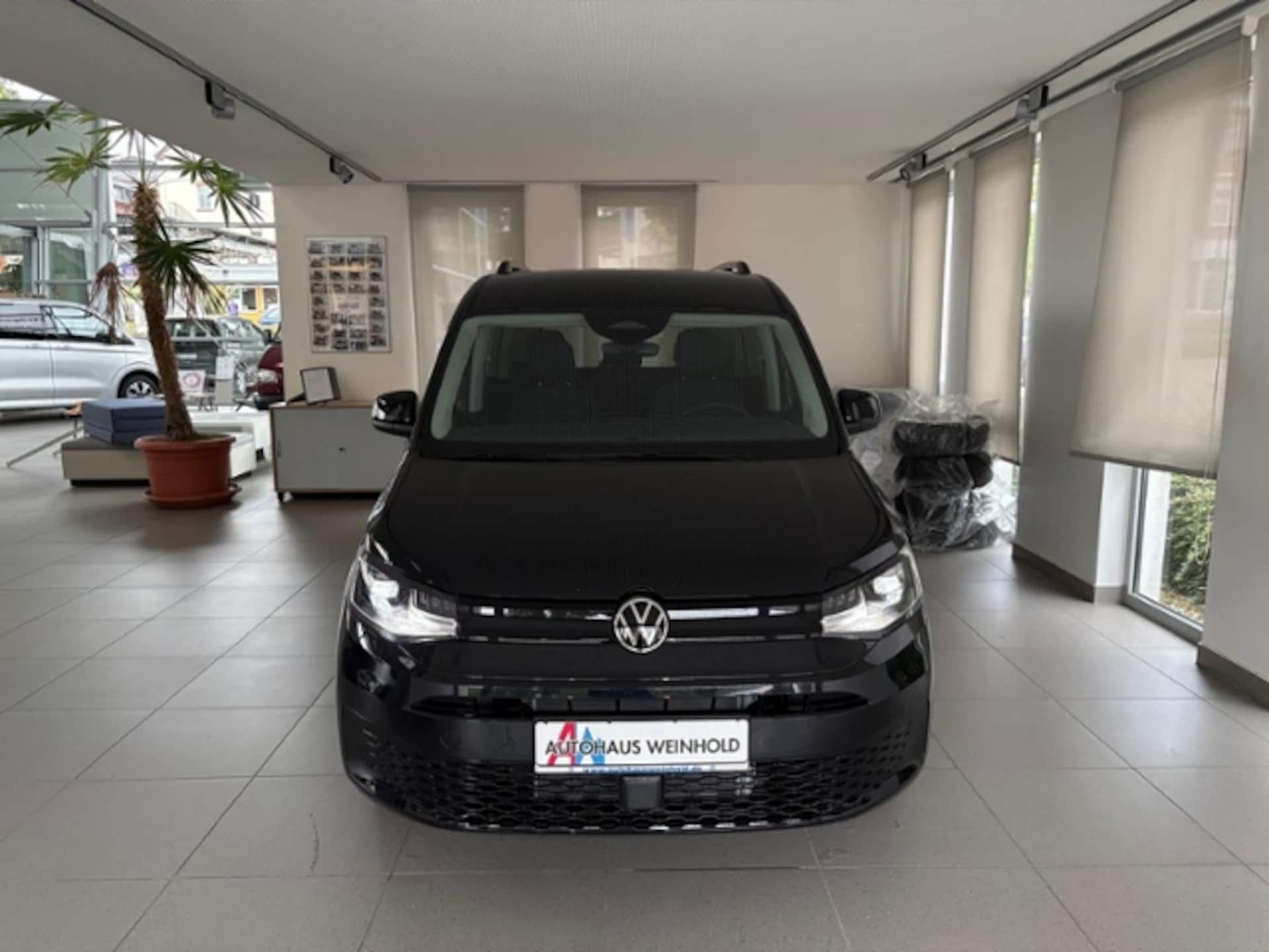 Volkswagen Caddy Maxi Basis-Modell