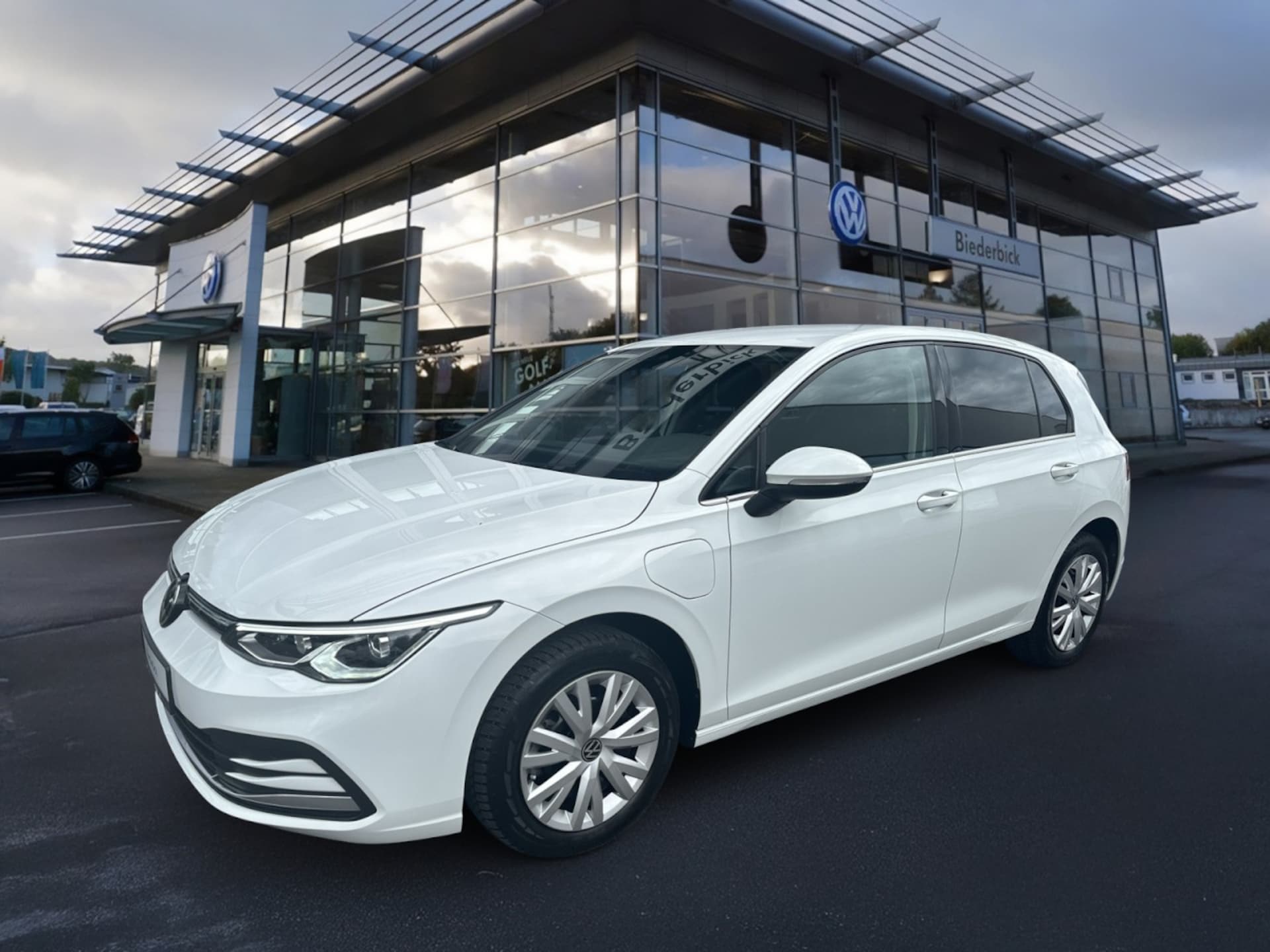 Volkswagen Golf Style