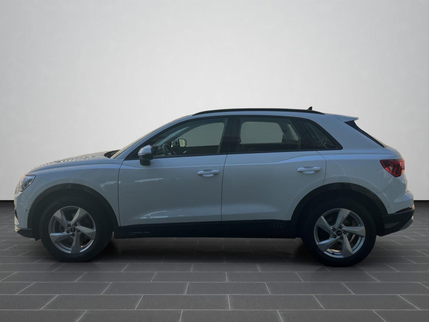 Bild über Audi Q3 advanced 35 TFSI S tronic - für weitere Informationen kontaktieren Sie den Audi Partner