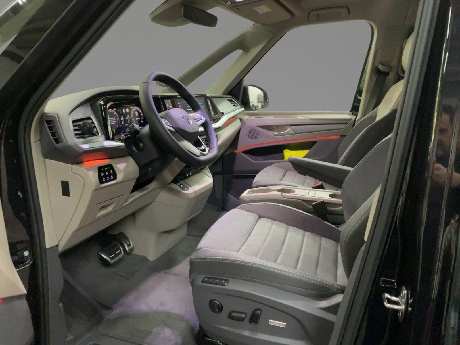 Volkswagen Multivan Langversion – Bild 6