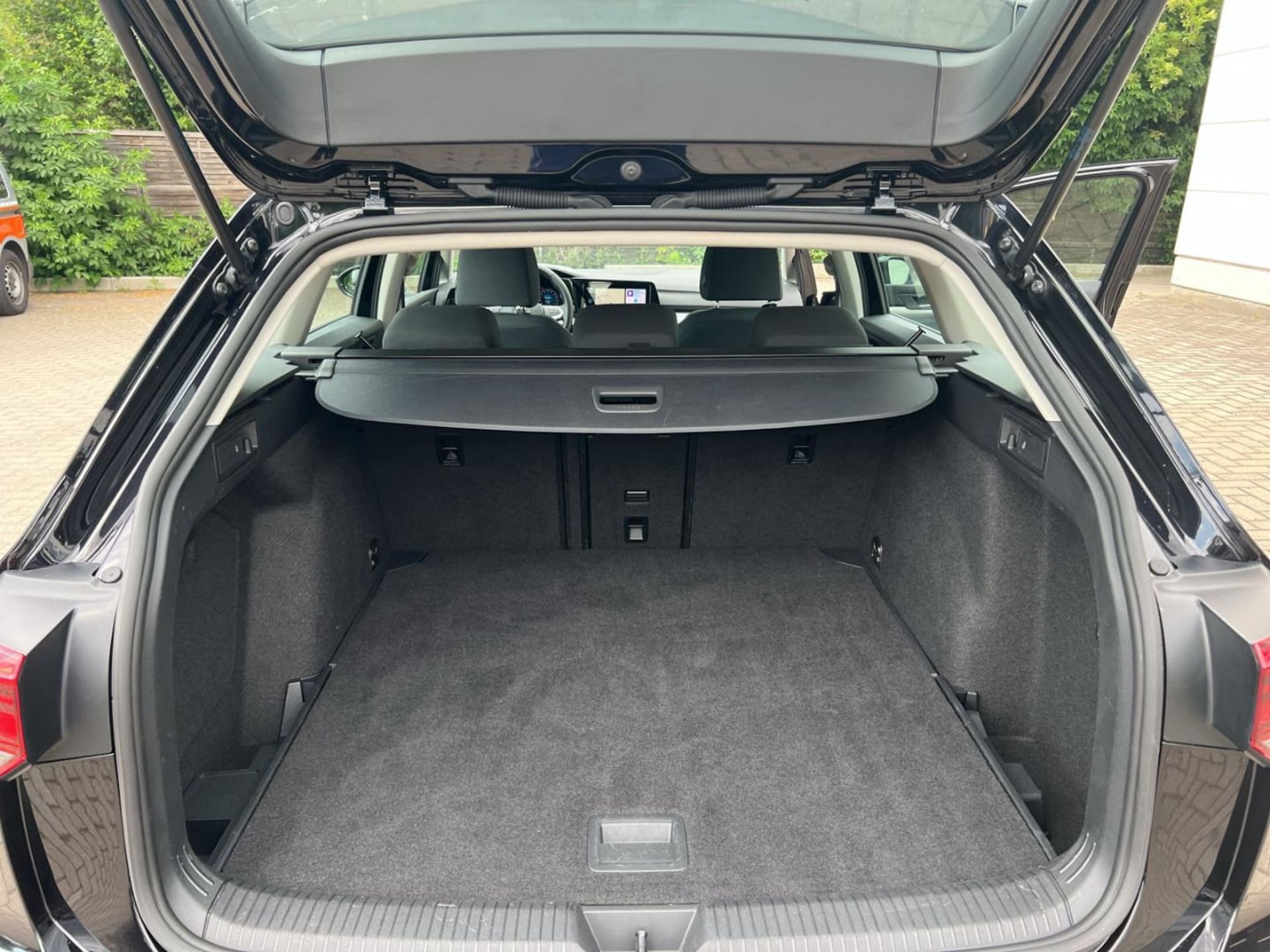 Volkswagen Golf Variant Life