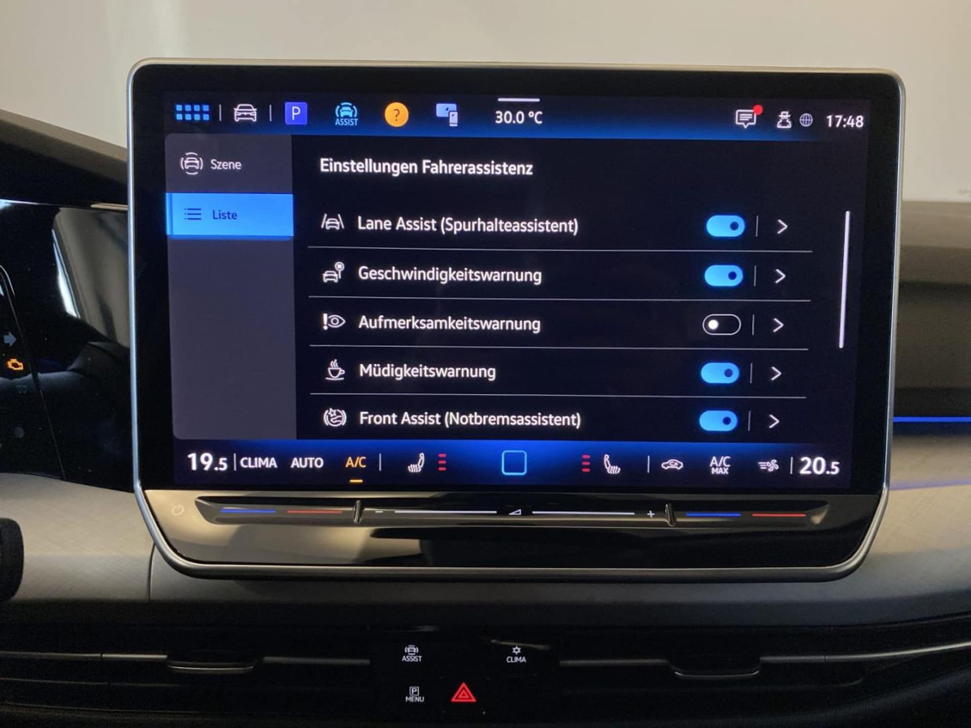 Volkswagen Golf Variant Life