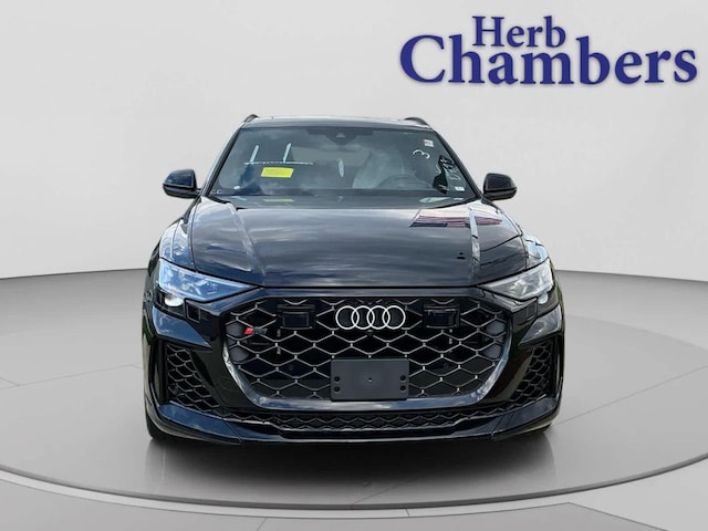 2026 Audi RS Q8 SUV performance