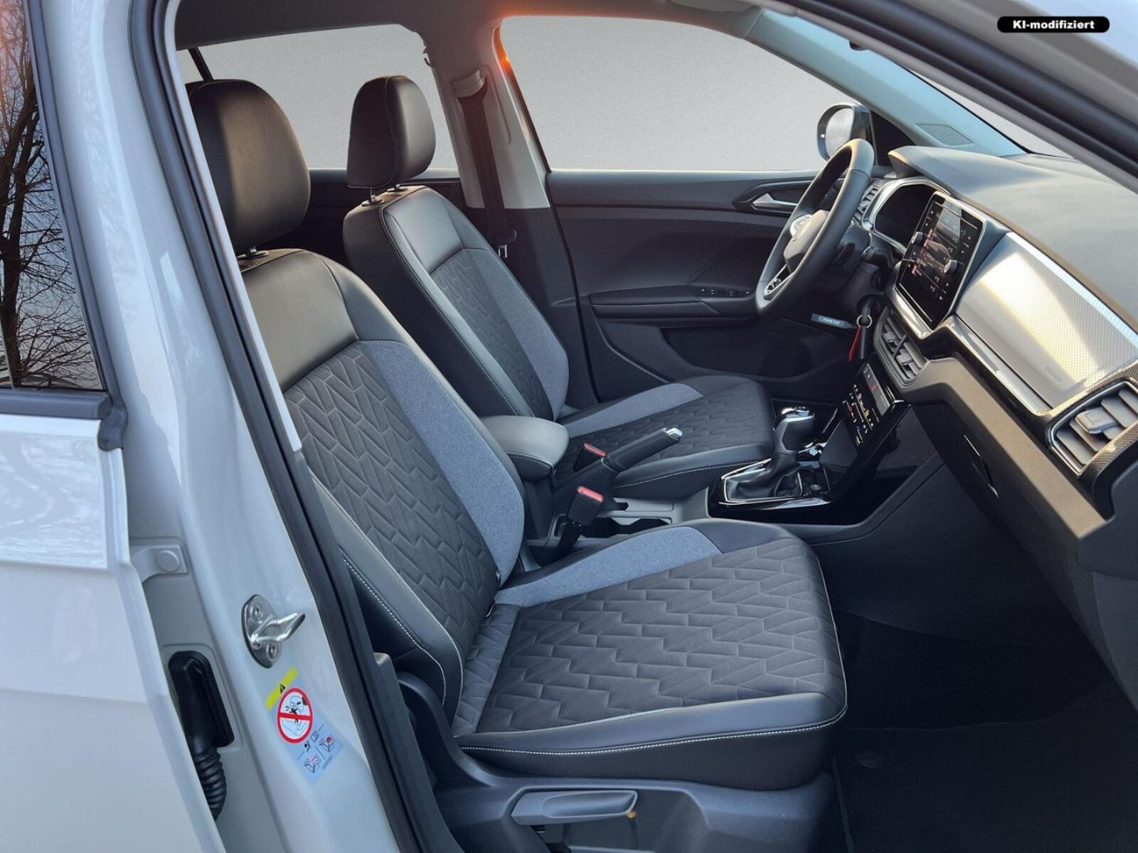 Volkswagen T-Cross – Bild 10
