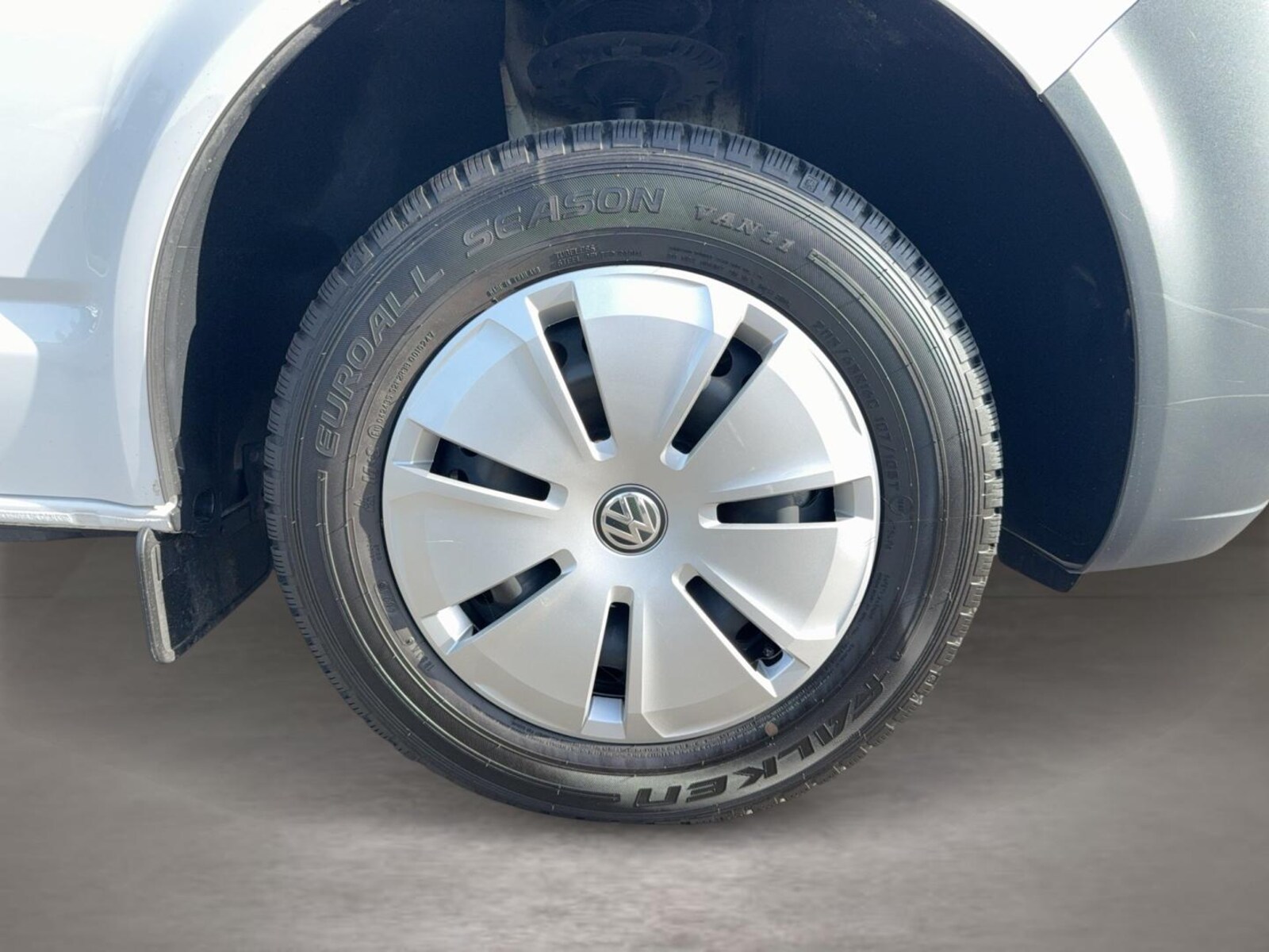 Volkswagen T6.1 Transporter Kasten langer Radstand – Bild 6