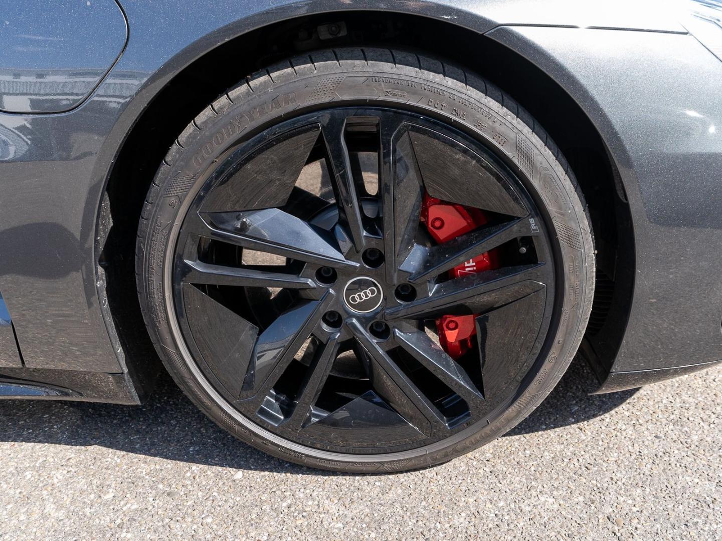 Image about Audi e-tron GT e-tron quattro