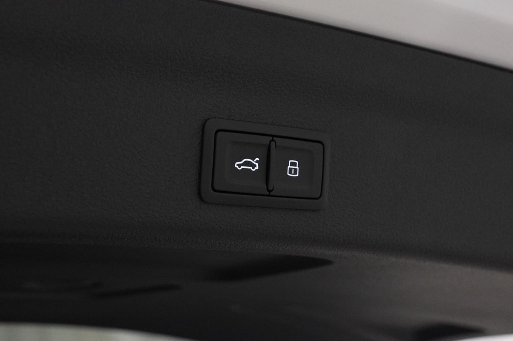 Bild som visar Audi RS 6 Avant RS 6 Avant performance 630 hk tiptronic - för mer information kontakta din Audi Partner