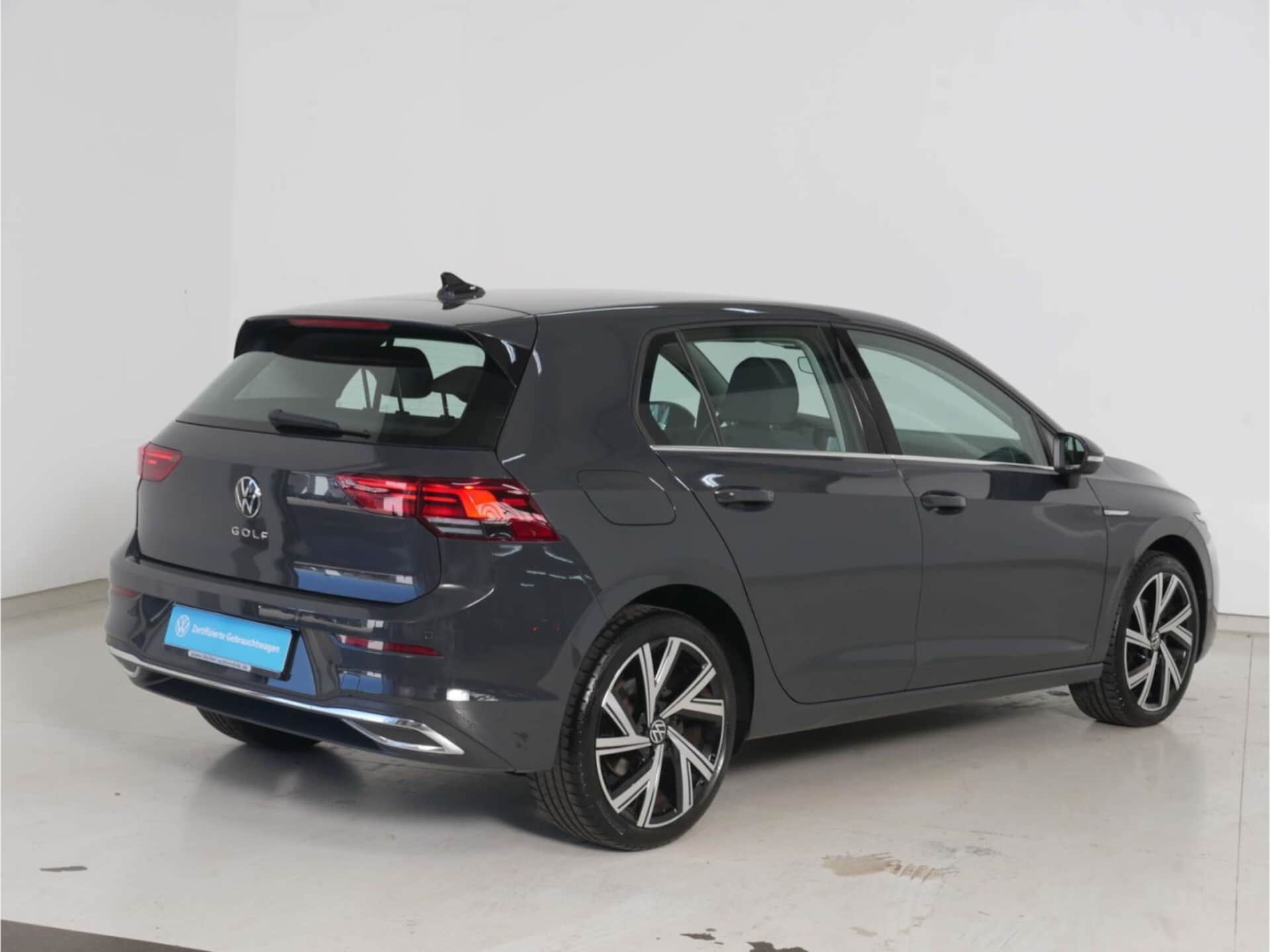 Volkswagen Golf Style