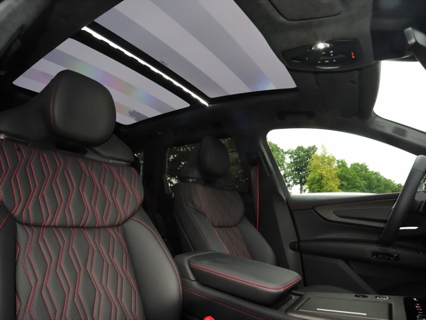 Bild über Audi Q7 SUV TDI quattro 220 kW tiptronic - für weitere Informationen kontaktieren Sie den Audi Partner