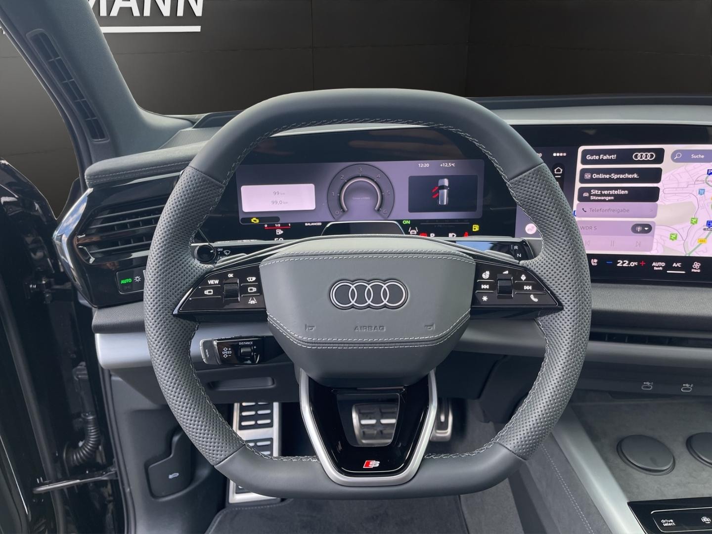Bild über Audi Q7 SUV TDI quattro 220 kW tiptronic - für weitere Informationen kontaktieren Sie den Audi Partner