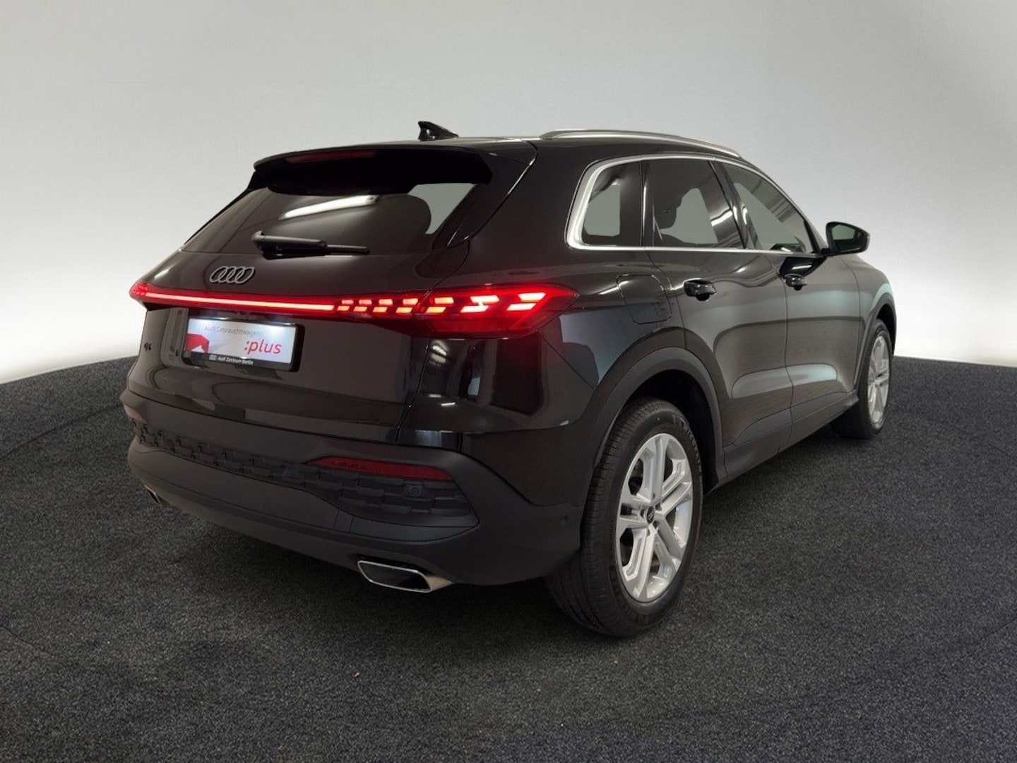 Bild über Audi Q5 SUV TFSI 150 kW S tronic - für weitere Informationen kontaktieren Sie den Audi Partner
