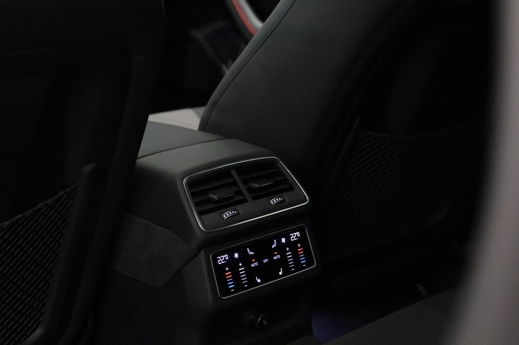 Bild som visar Audi RS 6 Avant RS 6 Avant performance 630 hk tiptronic - för mer information kontakta din Audi Partner