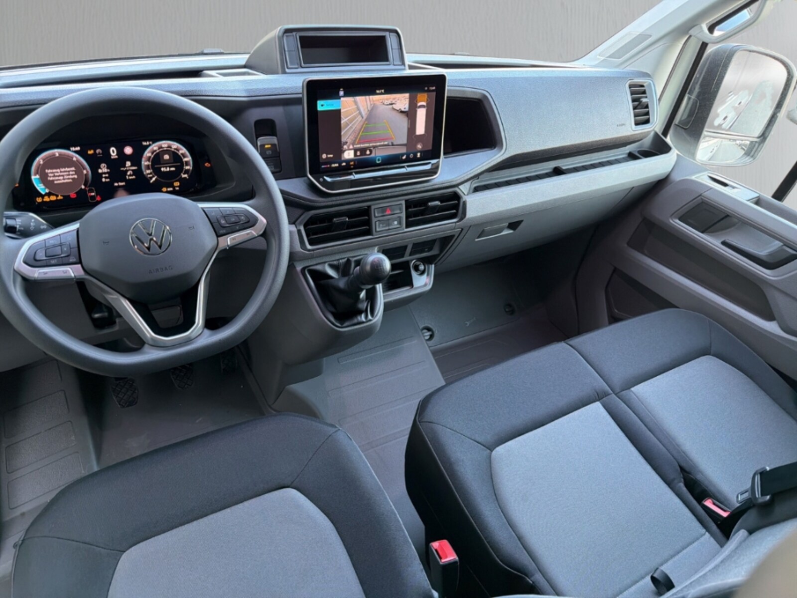 Volkswagen Crafter Kasten mittlerer Radstand – Bild 7