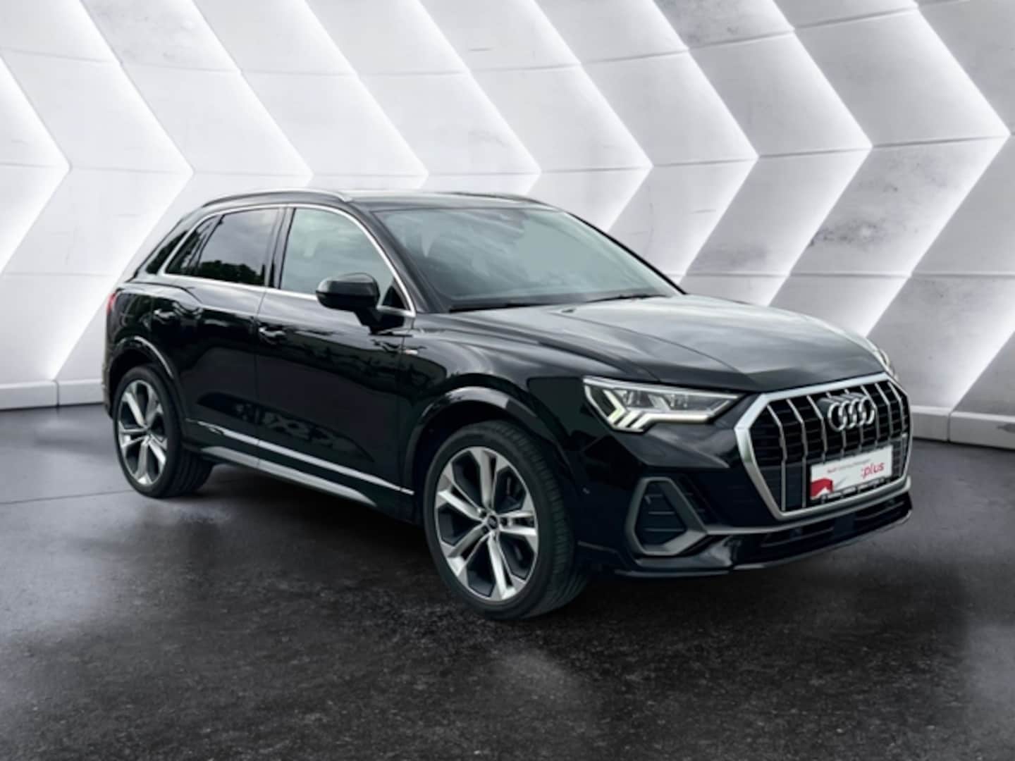 Bild über Audi Q3 S line 35 TFSI S tronic - für weitere Informationen kontaktieren Sie den Audi Partner