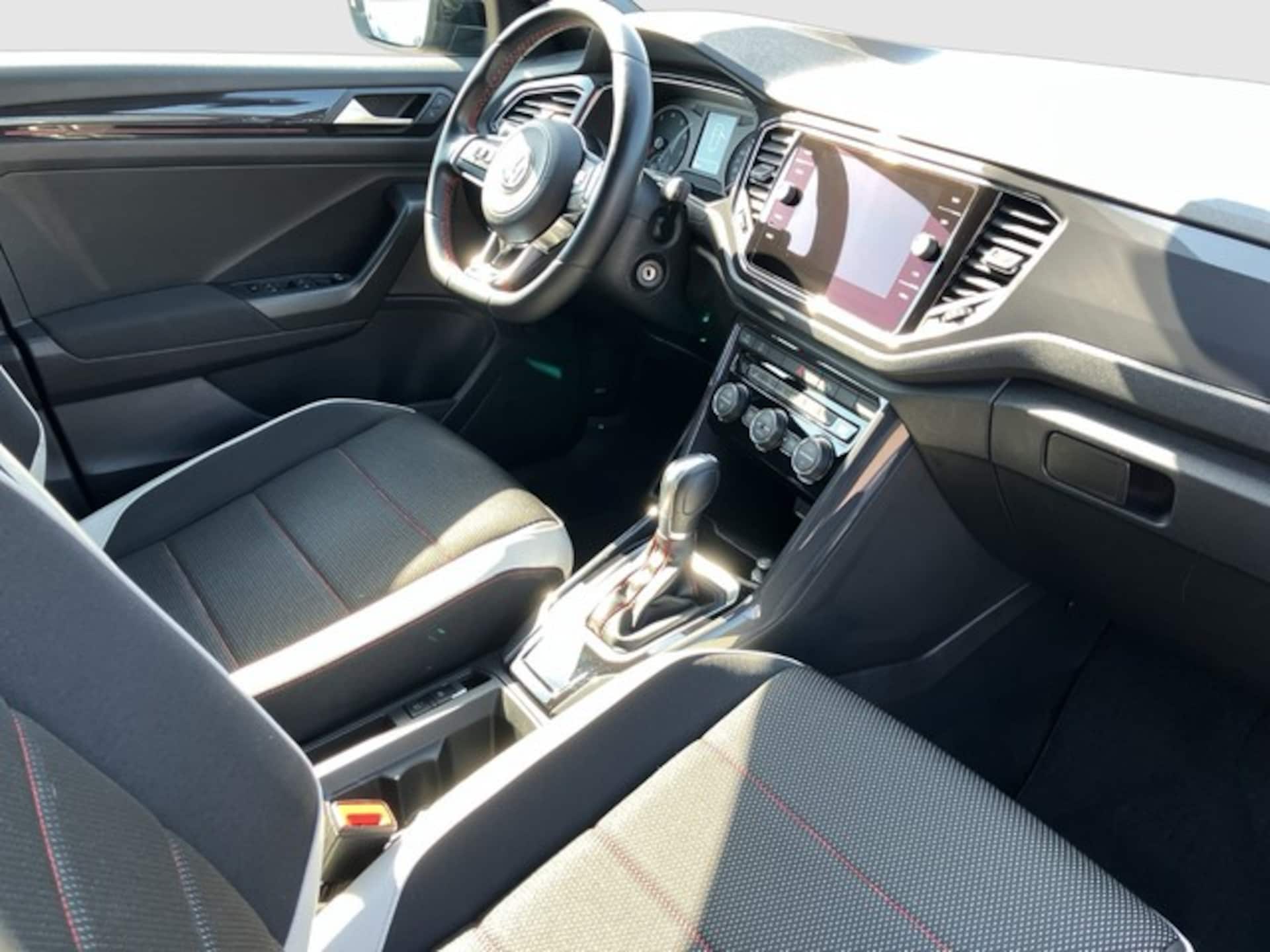Volkswagen T-Roc Sport