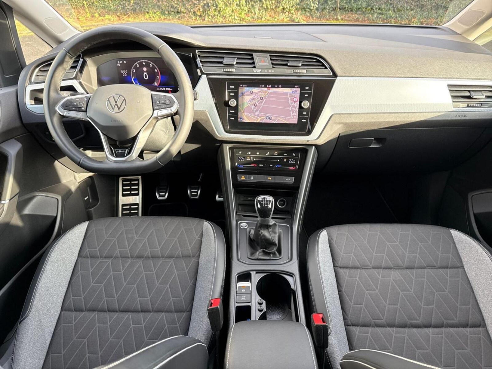 Volkswagen Touran – Bild 11