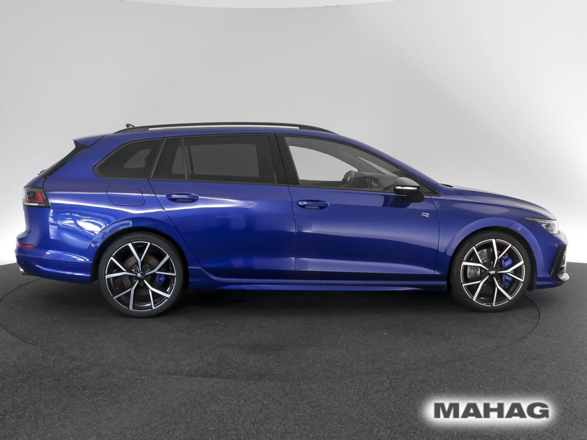Volkswagen Golf Variant R
