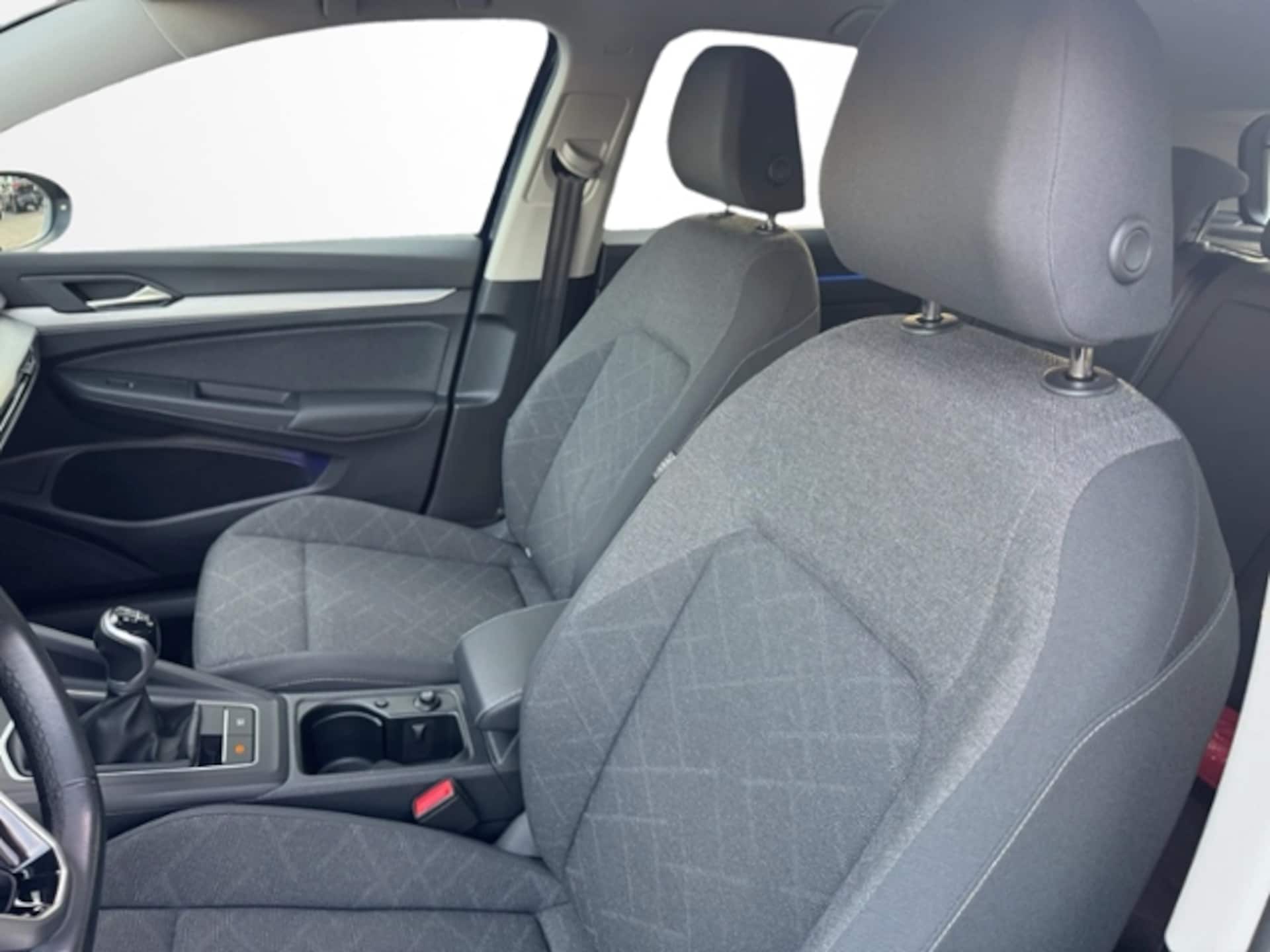 Volkswagen Golf Life