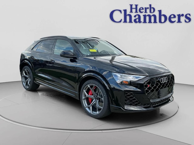 2026 Audi RS Q8 SUV performance