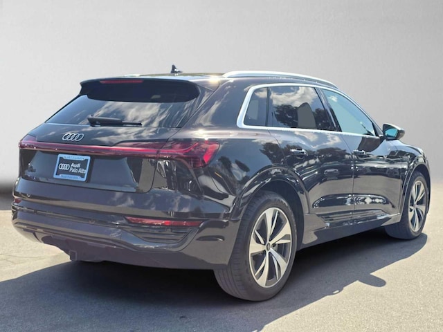 2024 Audi Q8 e-tron