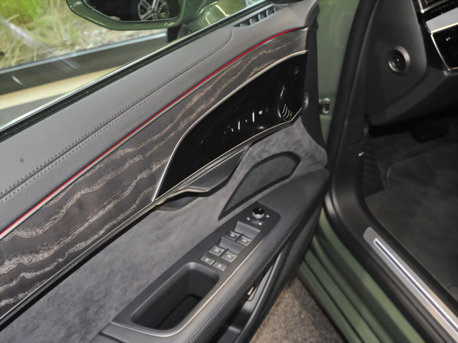 Audi A8 – Bild 11