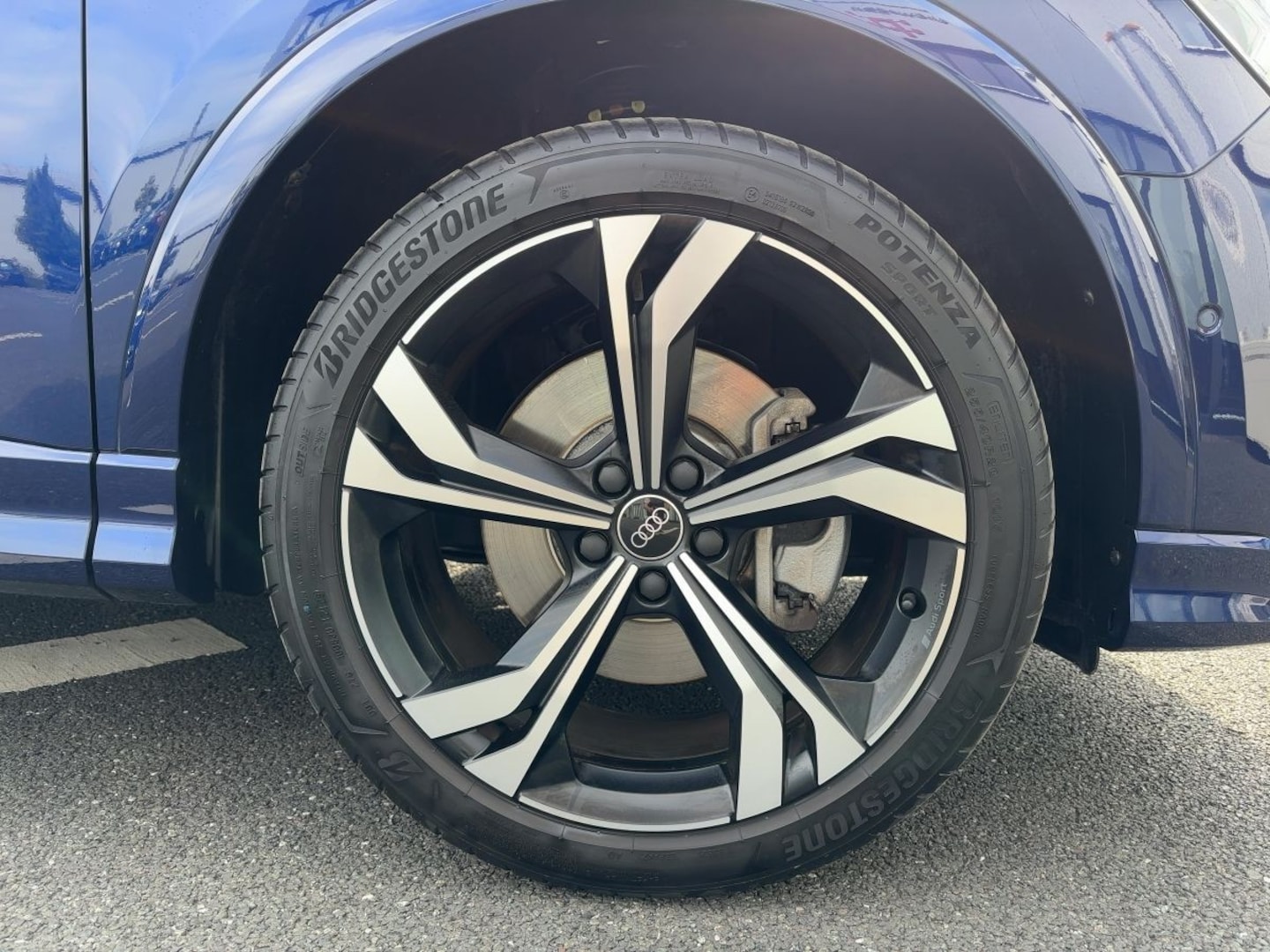 Bild über Audi Q3 TDI quattro 142 kW S tronic - für weitere Informationen kontaktieren Sie den Audi Partner