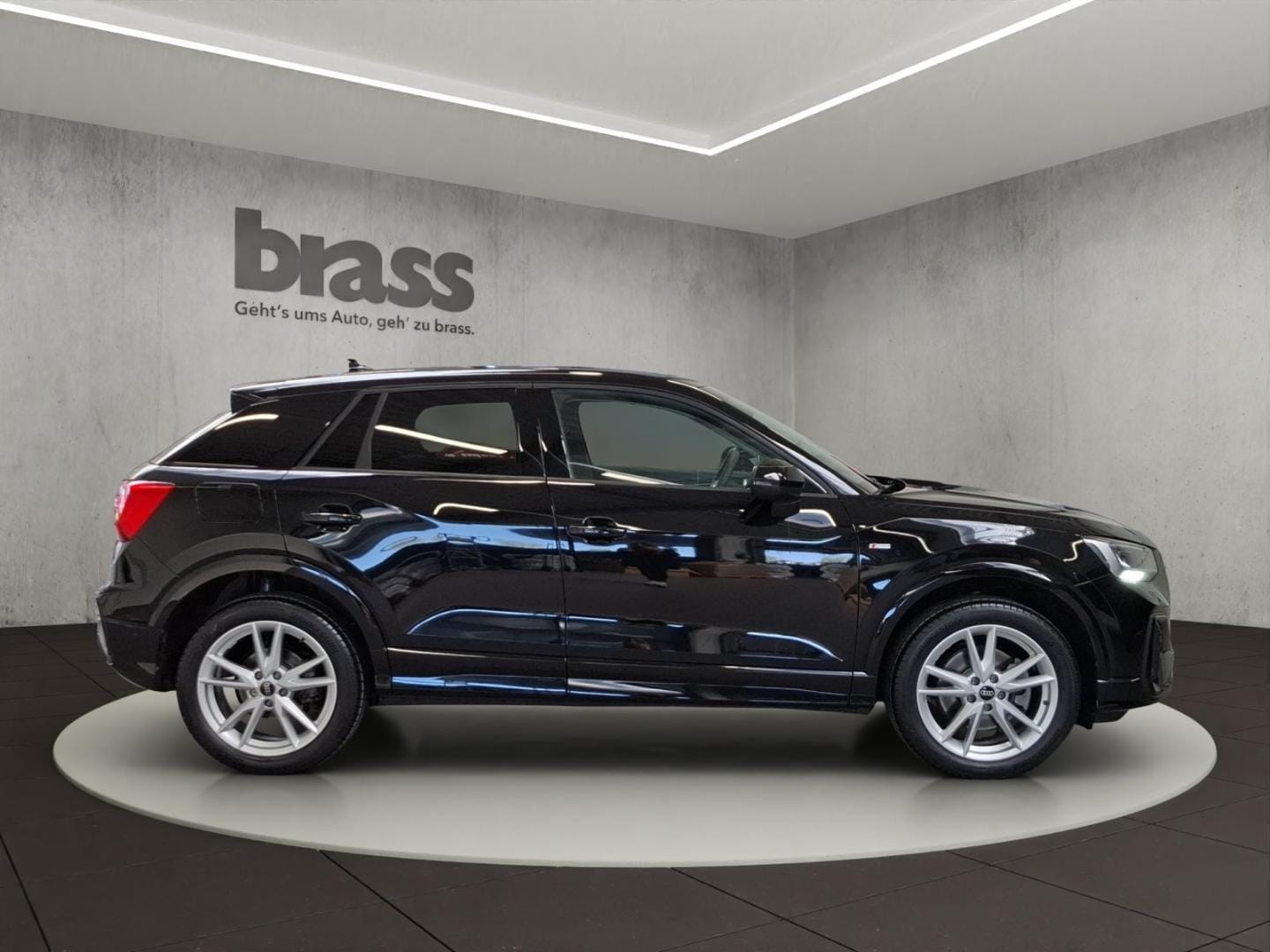 Bild über Audi Q2 S line 40 TFSI quattro S tronic - für weitere Informationen kontaktieren Sie den Audi Partner