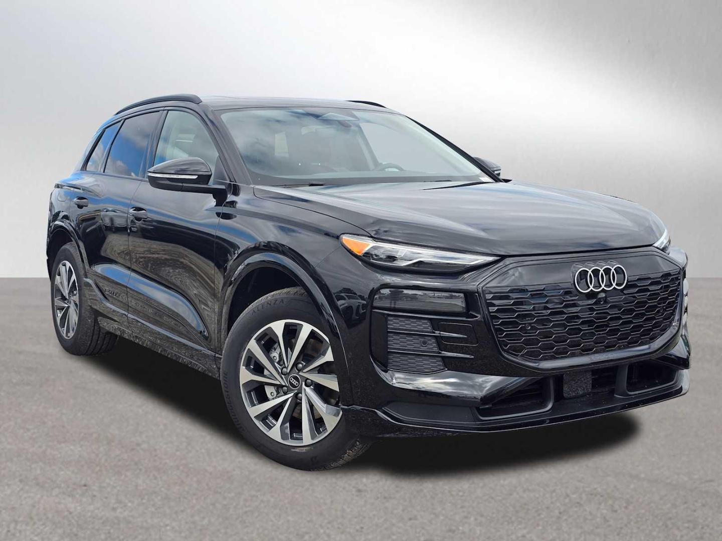 2025 Audi Q6 e-tron Premium quattro's photo