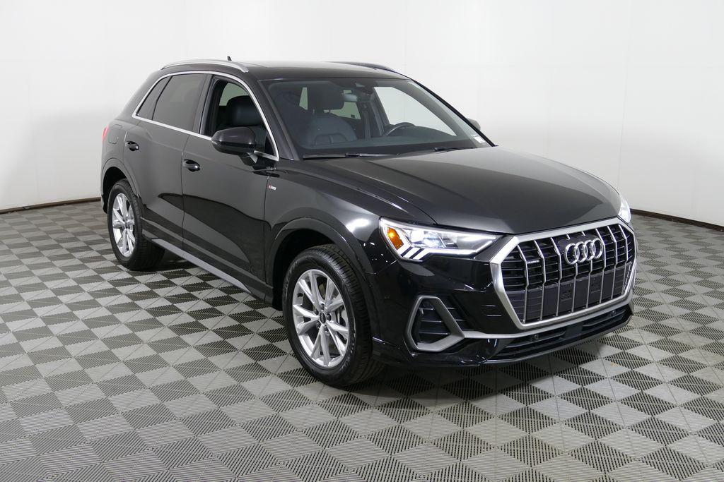 2023 Audi Q3 45 TFSI S Line Premium quattro's photo