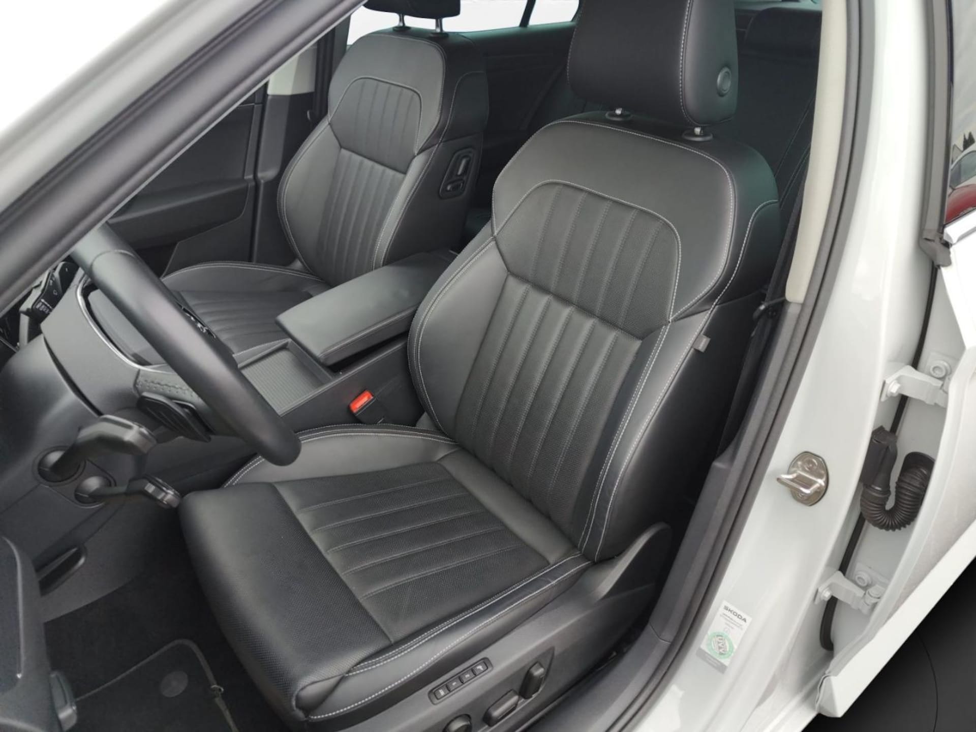 Skoda Superb Combi PREMIUM EDITION