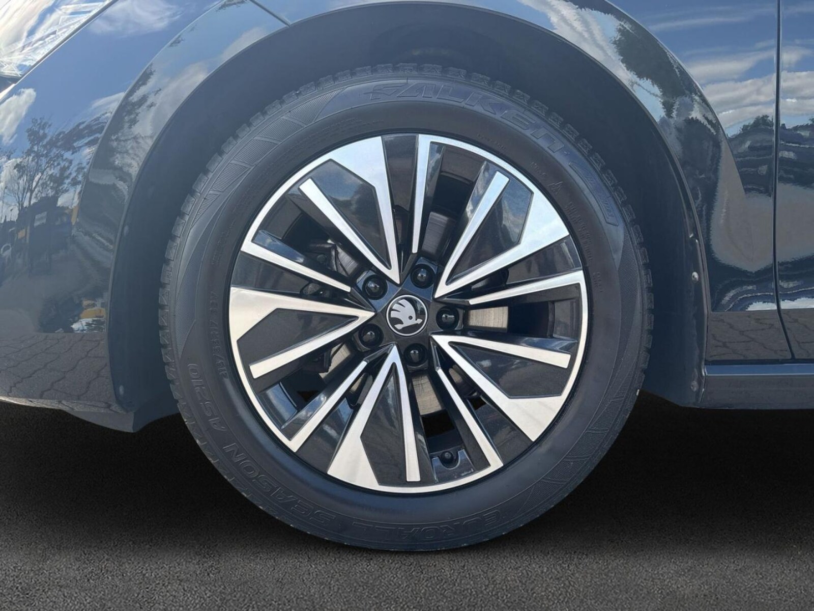 Škoda Superb Combi – Bild 7