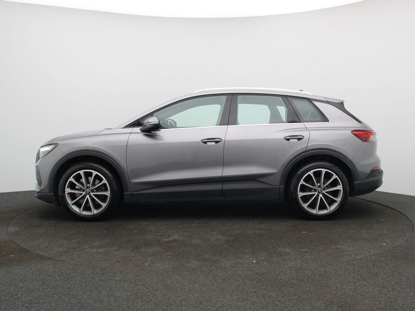 Image about Audi Q4 e-tron 40 e-tron