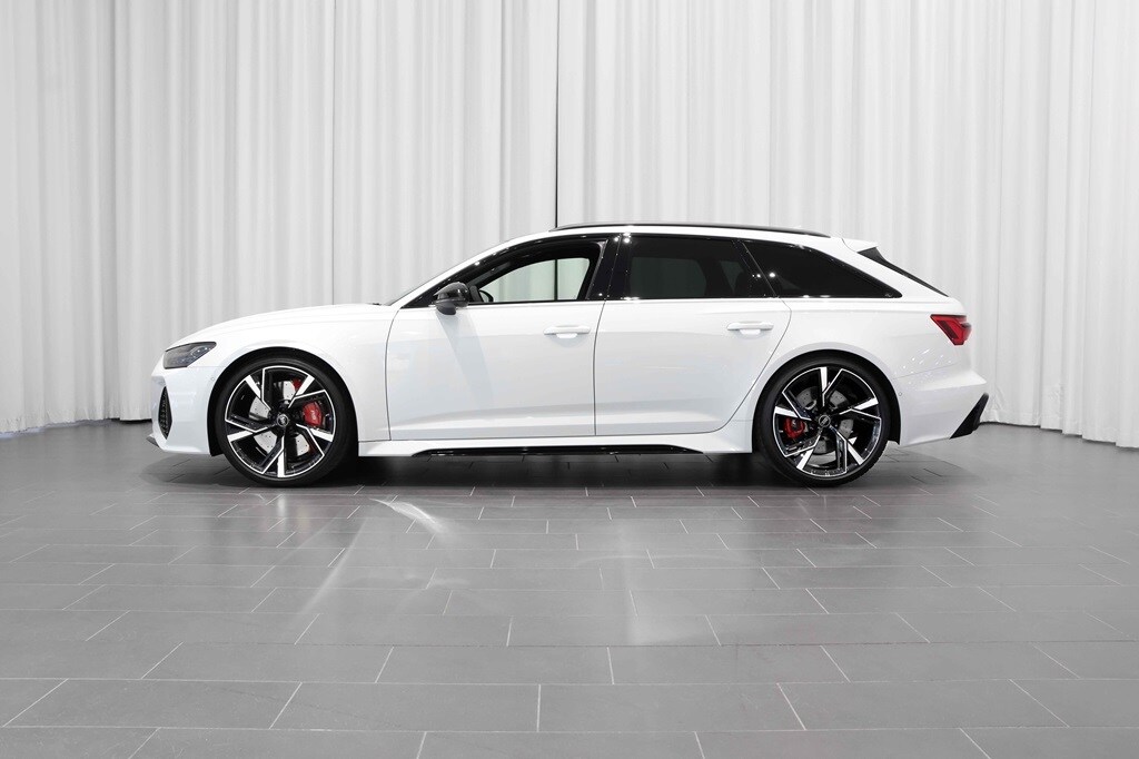 Bild som visar&nbsp;Audi RS 6 Avant&nbsp;RS 6 Avant performance 630 hk tiptronic - för mer information kontakta din Audi Partner