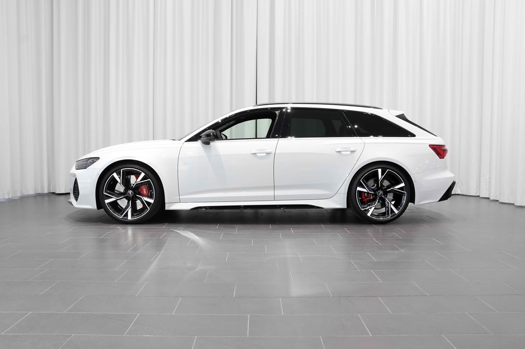 Bild som visar Audi RS 6 Avant RS 6 Avant performance 630 hk tiptronic - för mer information kontakta din Audi Partner