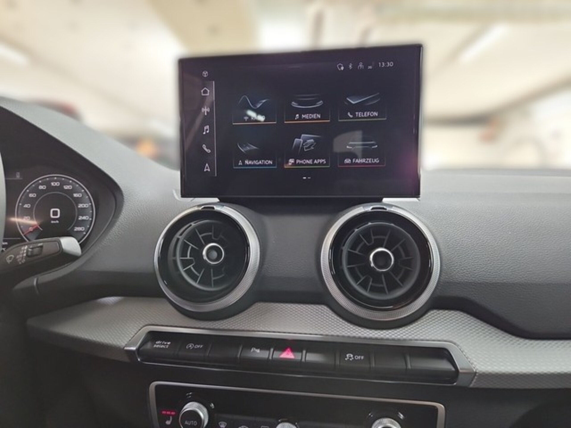 Audi Q2 S line