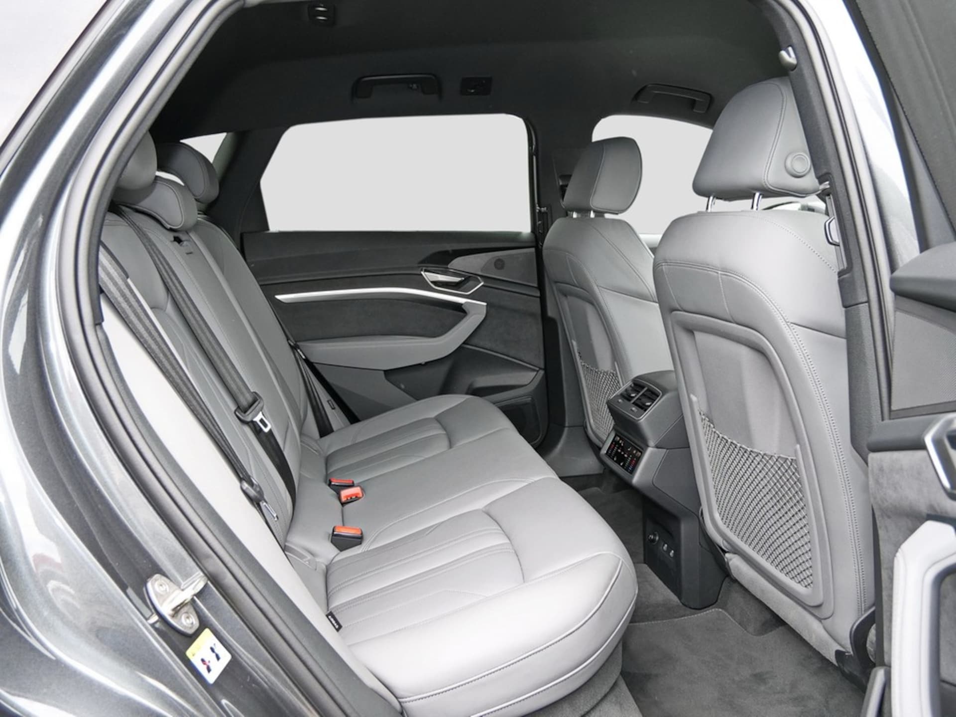 Audi Q8 e-tron S line