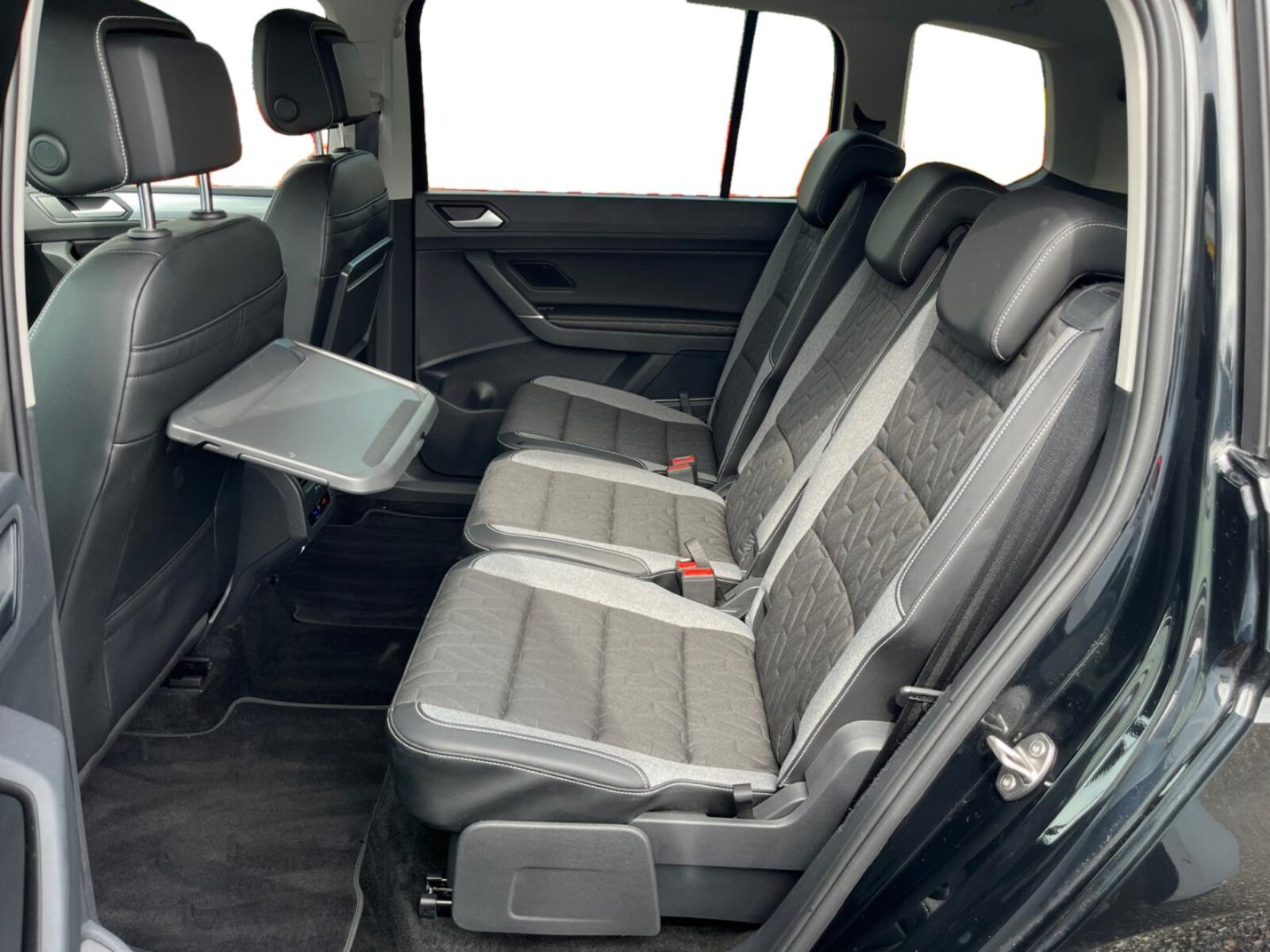 Volkswagen Touran – Bild 9