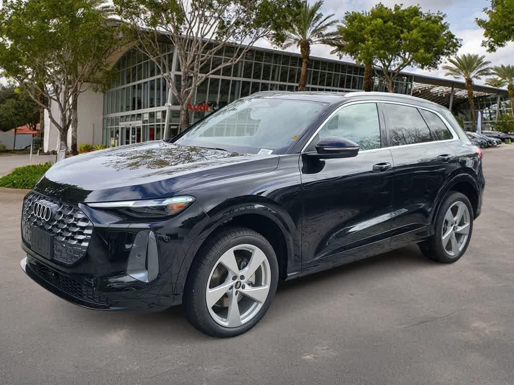 2026 Audi Q5 Premium Plus quattro's photo