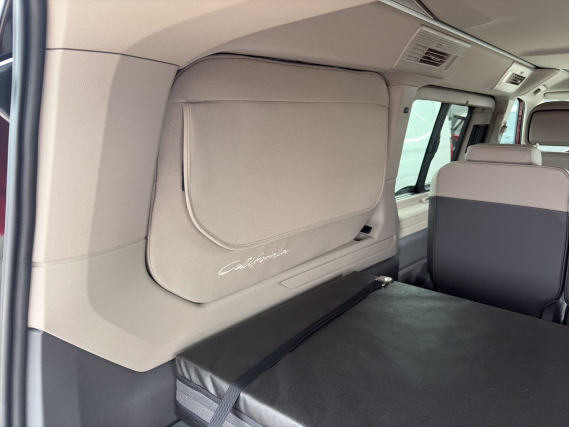 Volkswagen California Beach Camper