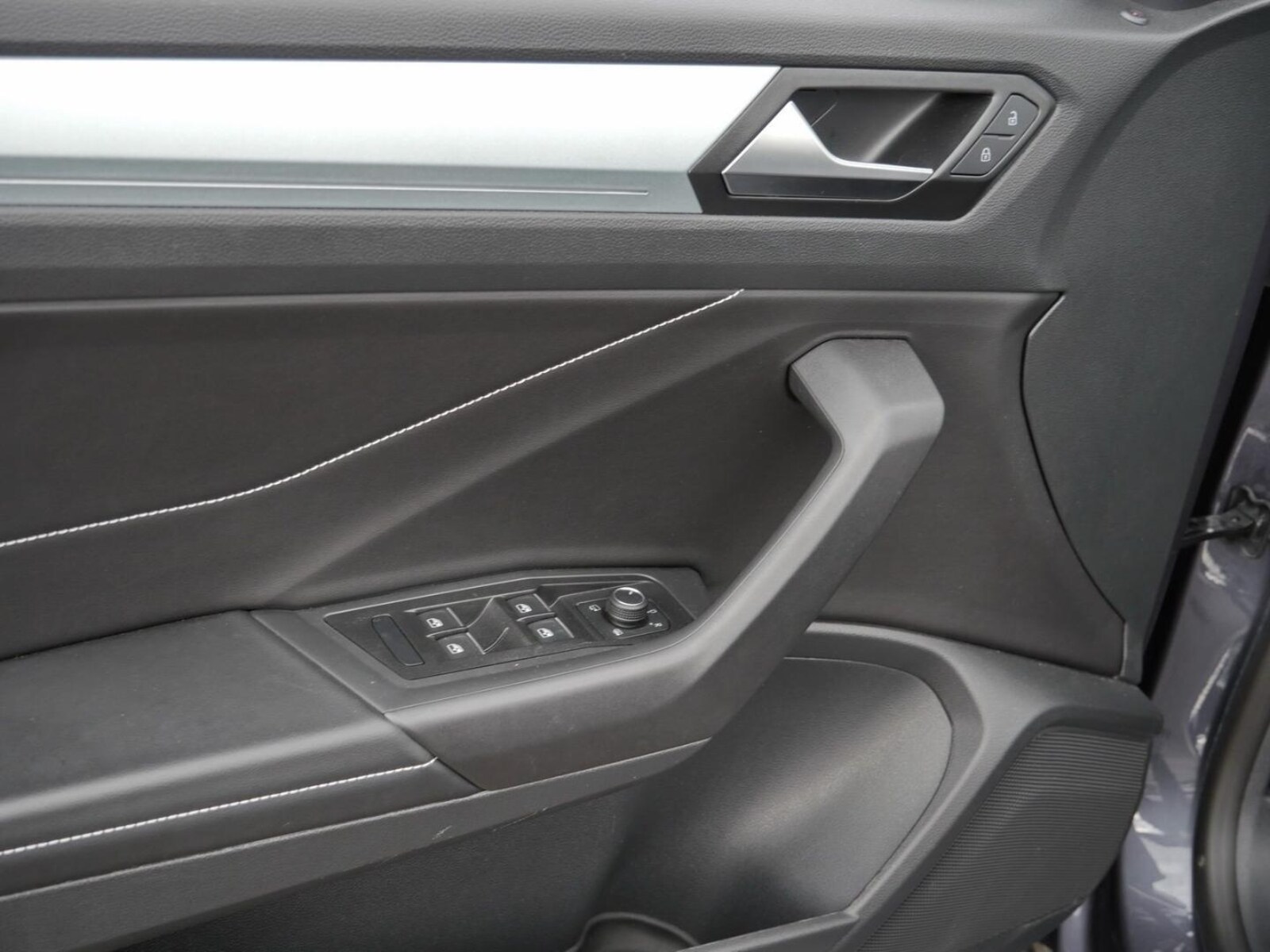 Volkswagen T-Roc Cabriolet – Bild 21