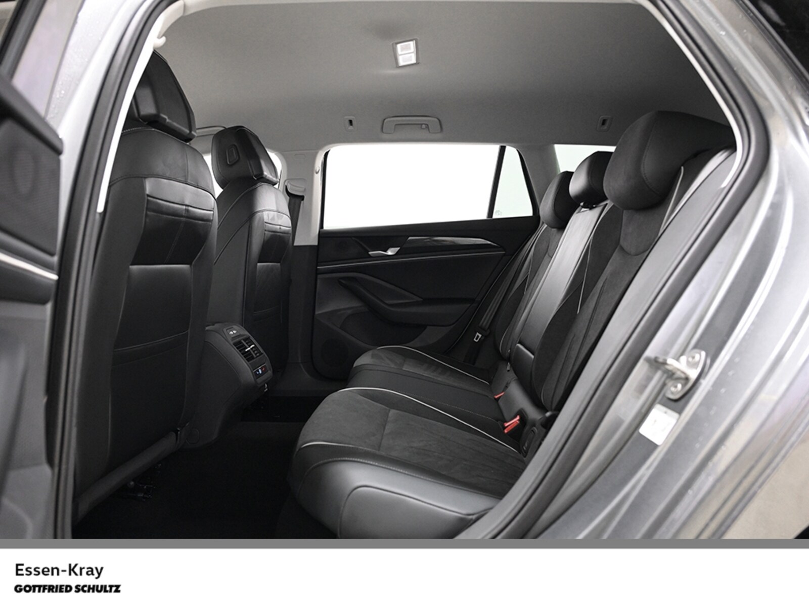 Volkswagen Passat – Bild 13