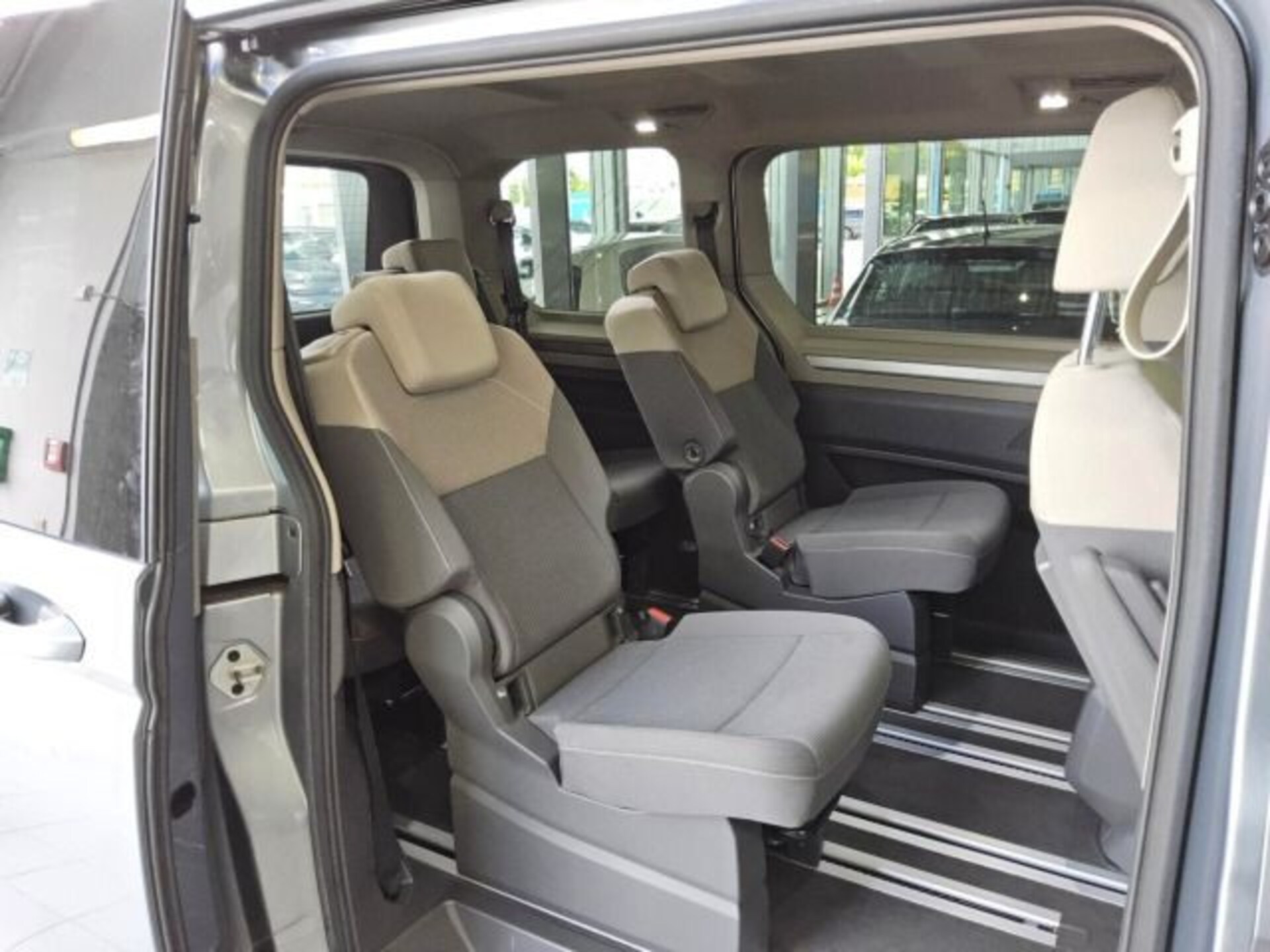 Volkswagen Multivan Life