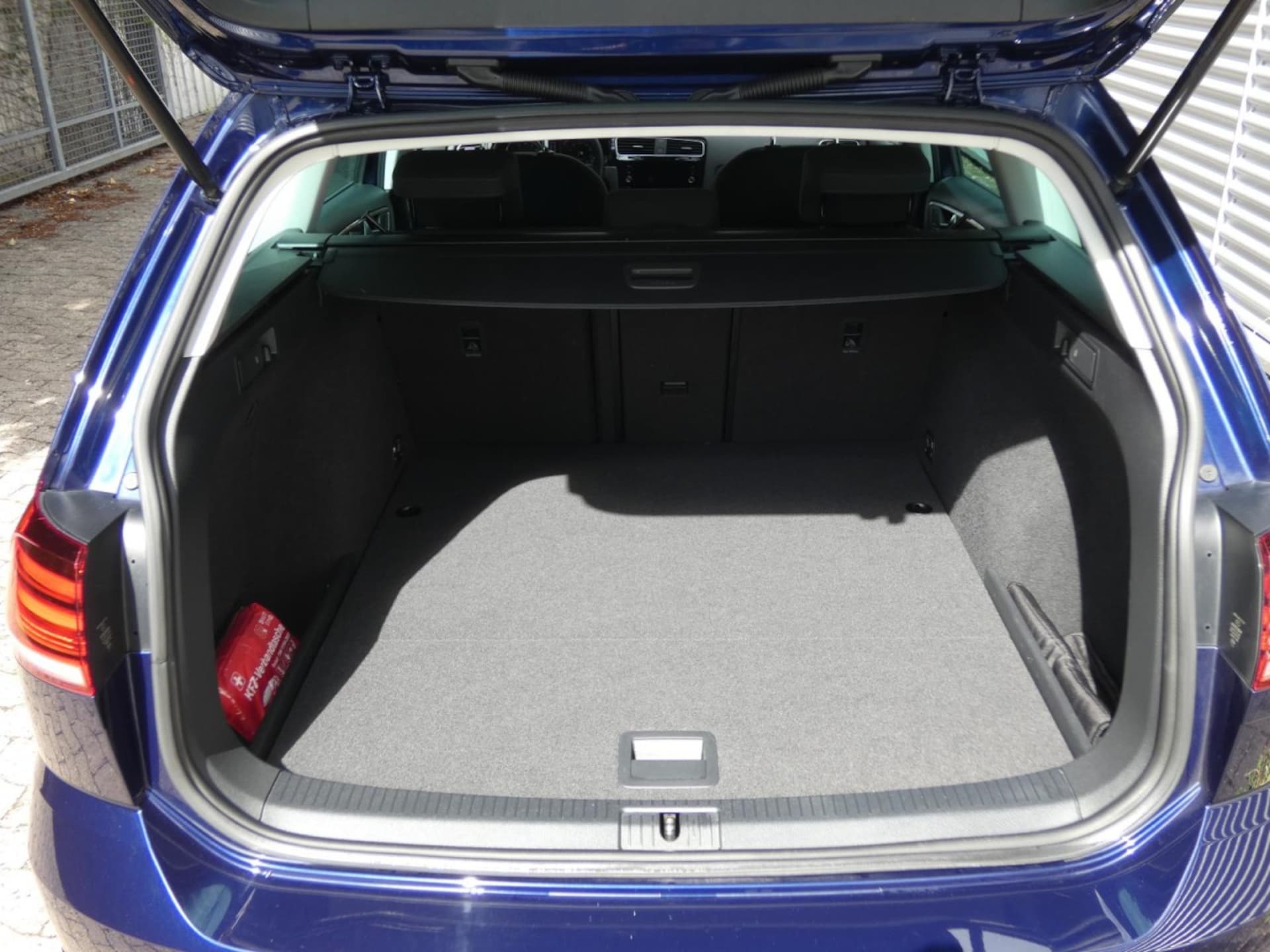 Volkswagen Golf Variant United