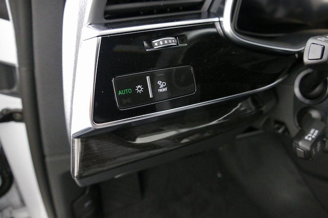 2026 Audi Q8 Premium Plus - Photo 14