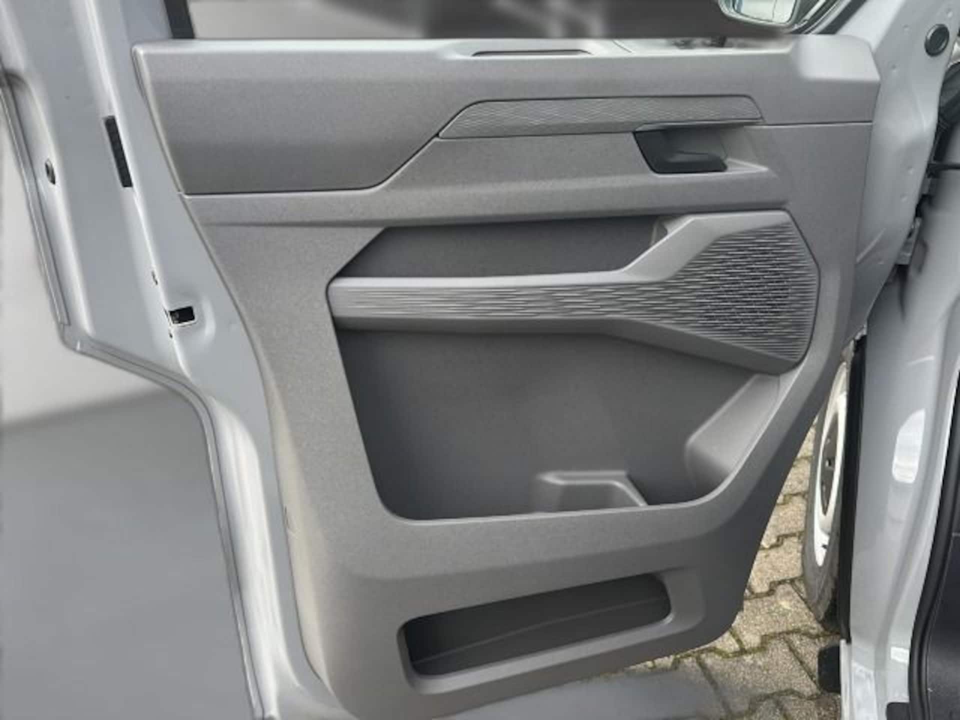 Volkswagen Transporter Kasten langer Radstand